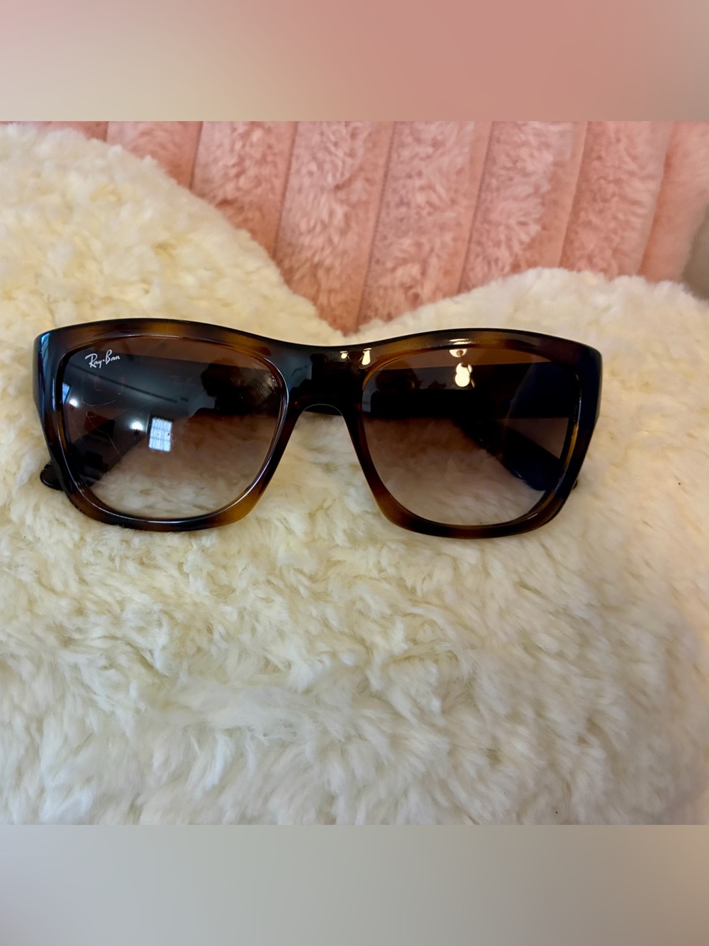 Ray-Ban Women's Tortoiseshell Sunglasses with Brown Gradient Lenses